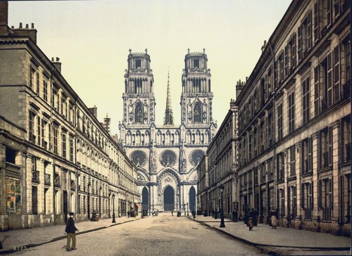 [Joan of Arc Street, Orléans, France]